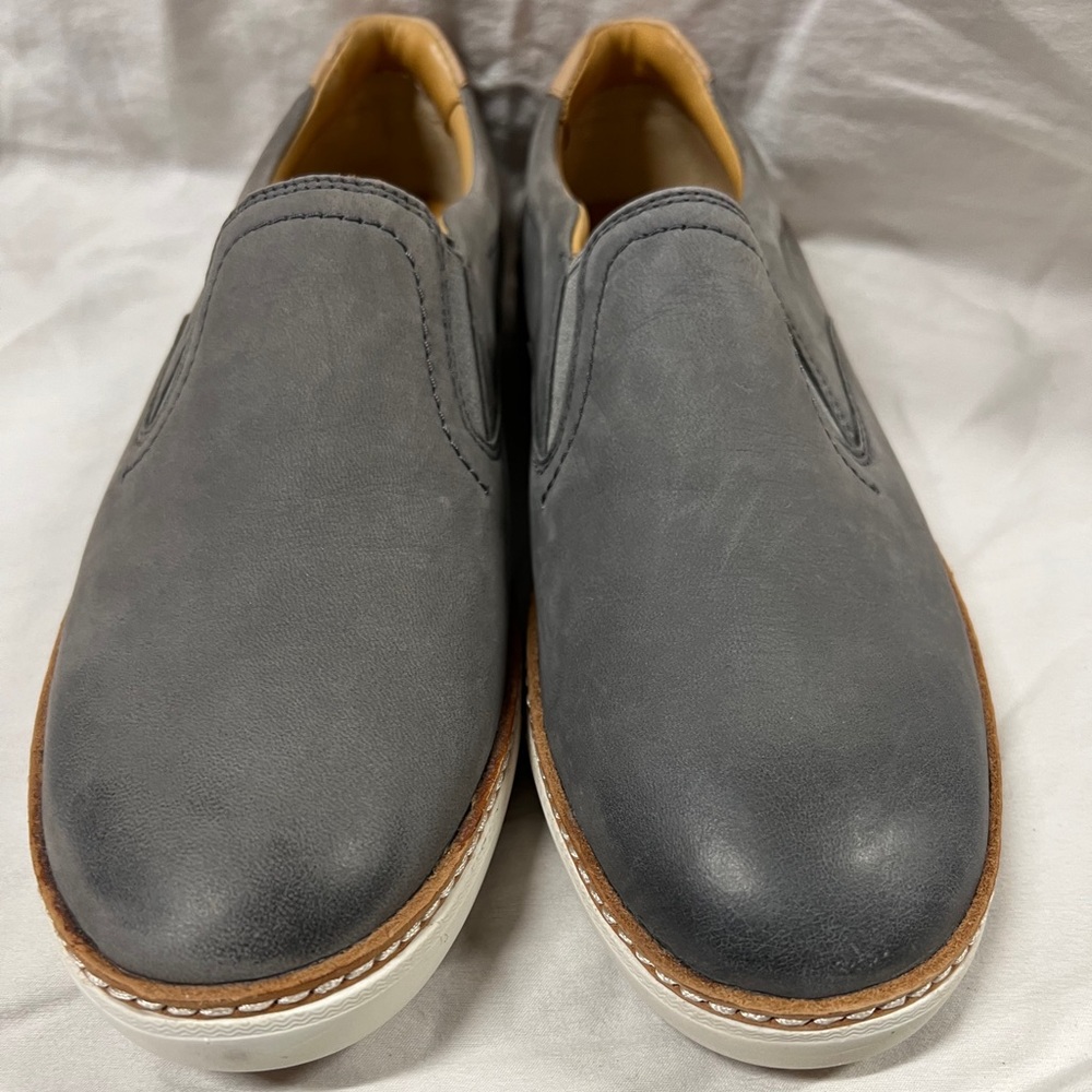 Sperry Gold cup sneakers